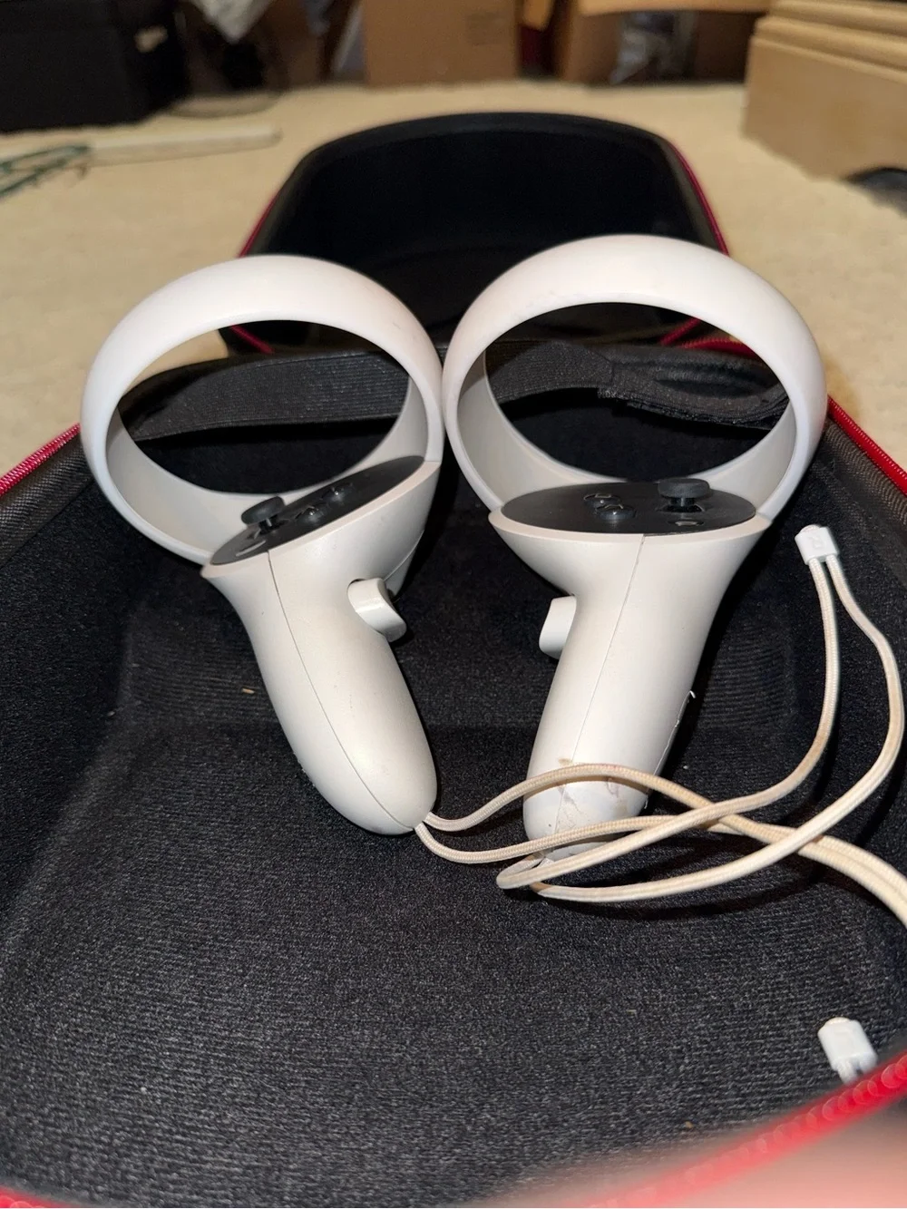 Oculus Standalone VR Headset in White with Gray Strap